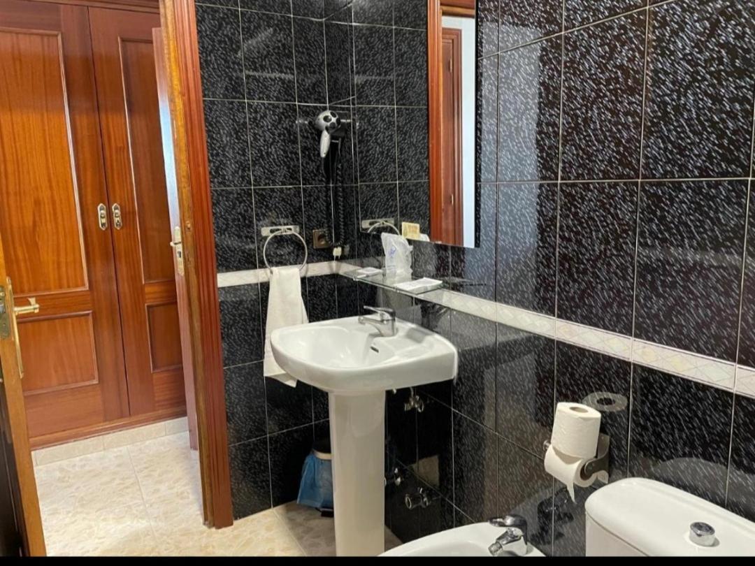 Hostal Torresmancha 拉瓜迪亚 外观 照片